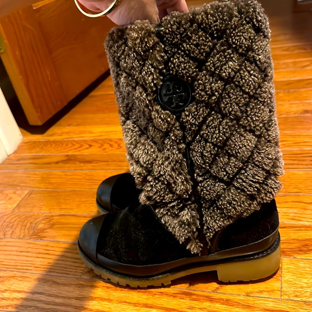 Tory Burch Boots Everett Shearling -Split Suede gorgeous chocolate and black!